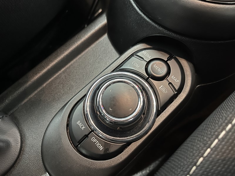 2022 (72) MINI CONVERTIBLE 1.5 Cooper Classic 2dr Auto 5071835