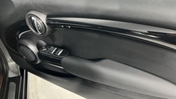 2022 (72) MINI CONVERTIBLE 1.5 Cooper Classic 2dr Auto 5071822