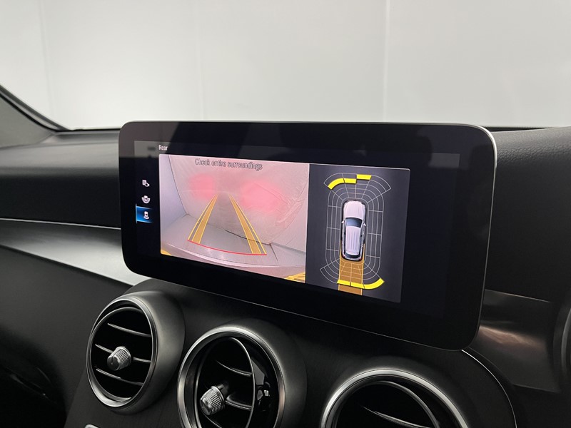 2021 (21) MERCEDES-BENZ GLC 220d 4Matic AMG Line 5dr 9G-Tronic 5068475