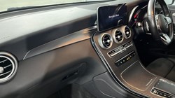 2021 (21) MERCEDES-BENZ GLC 220d 4Matic AMG Line 5dr 9G-Tronic 5068464