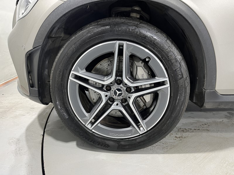 2021 (21) MERCEDES-BENZ GLC 220d 4Matic AMG Line 5dr 9G-Tronic 5068471