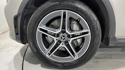 2021 (21) MERCEDES-BENZ GLC 220d 4Matic AMG Line 5dr 9G-Tronic 5068471