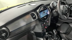 2022 (72) MINI CONVERTIBLE 1.5 Cooper Exclusive 2dr Auto 5053189