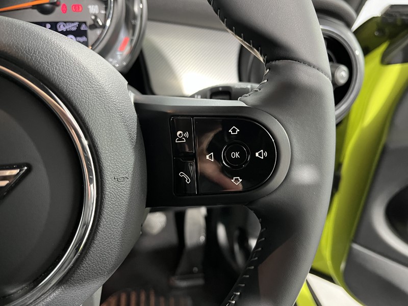 2022 (72) MINI CONVERTIBLE 1.5 Cooper Exclusive 2dr Auto 5053204