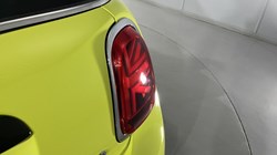 2022 (72) MINI CONVERTIBLE 1.5 Cooper Exclusive 2dr Auto 5053221