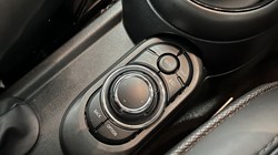 2022 (72) MINI CONVERTIBLE 1.5 Cooper Exclusive 2dr Auto 5053212