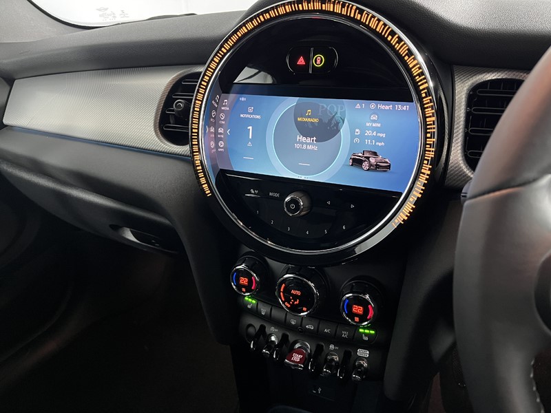 2022 (72) MINI CONVERTIBLE 1.5 Cooper Exclusive 2dr Auto 5053190