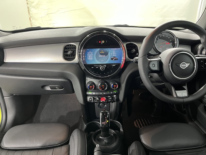 2022 (72) MINI CONVERTIBLE 1.5 Cooper Exclusive 2dr Auto 5053186