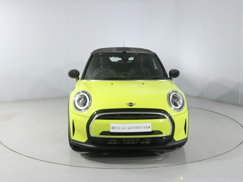 2022 (72) MINI CONVERTIBLE 1.5 Cooper Exclusive 2dr Auto 5053198