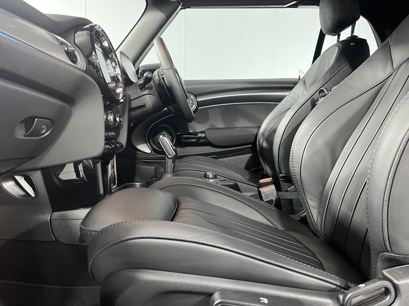 2025 (25) MINI CONVERTIBLE 2.0 John Cooper Works Premium Plus 2dr Auto 5072471