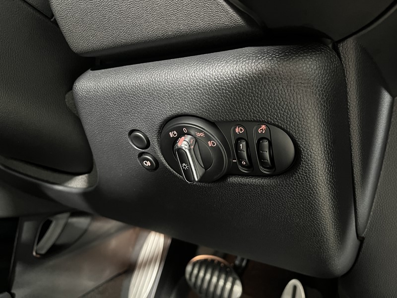 2025 (25) MINI CONVERTIBLE 2.0 John Cooper Works Premium Plus 2dr Auto 5072455