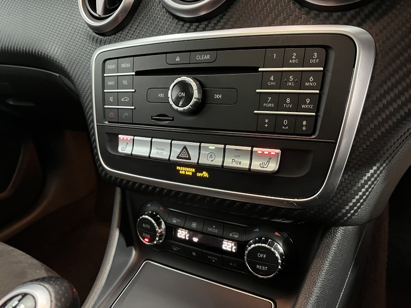 2017 (17) MERCEDES-BENZ A CLASS A200 AMG Line Premium Plus 5dr 5064319