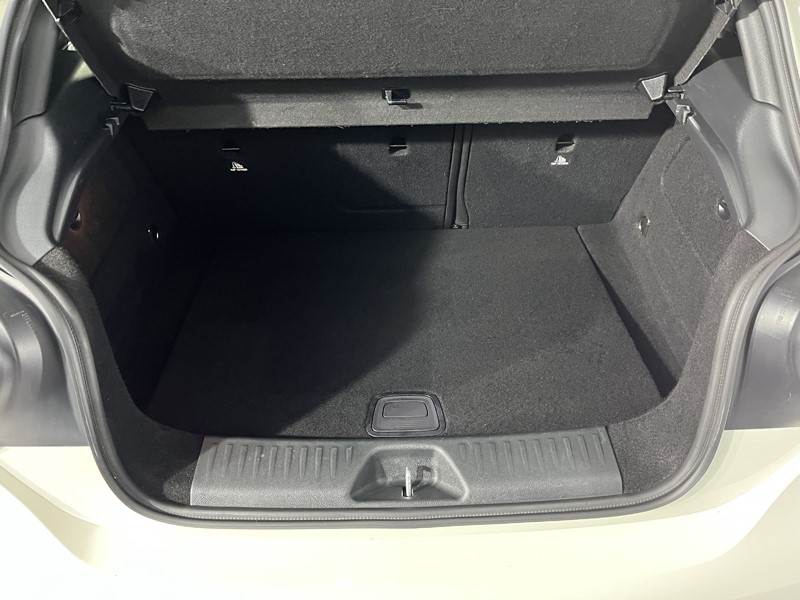 2017 (17) MERCEDES-BENZ A CLASS A200 AMG Line Premium Plus 5dr 5064302