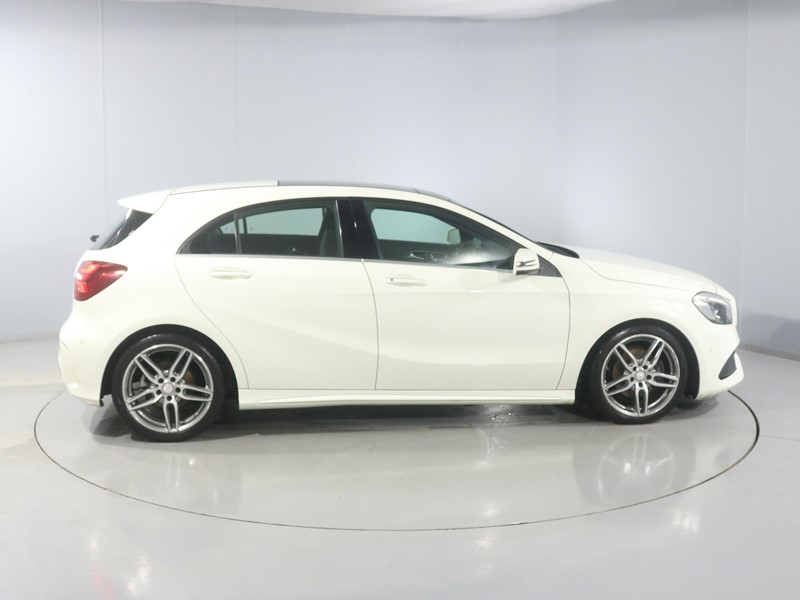 2017 (17) MERCEDES-BENZ A CLASS A200 AMG Line Premium Plus 5dr 5064292