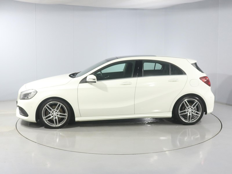 2017 (17) MERCEDES-BENZ A CLASS A200 AMG Line Premium Plus 5dr 5064332