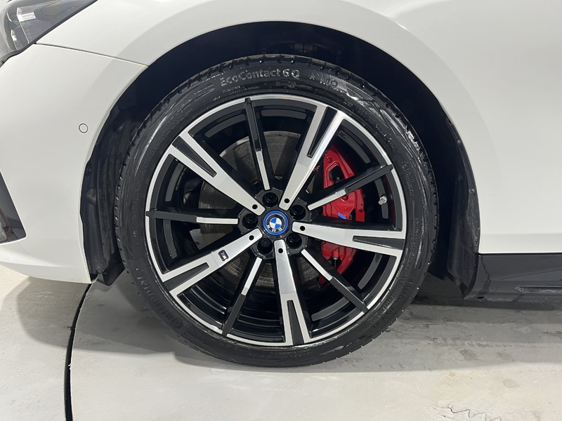 2023 (73) BMW I5 250kW eDrive40 M Sport Pro 84kWh 4dr Auto 5085552