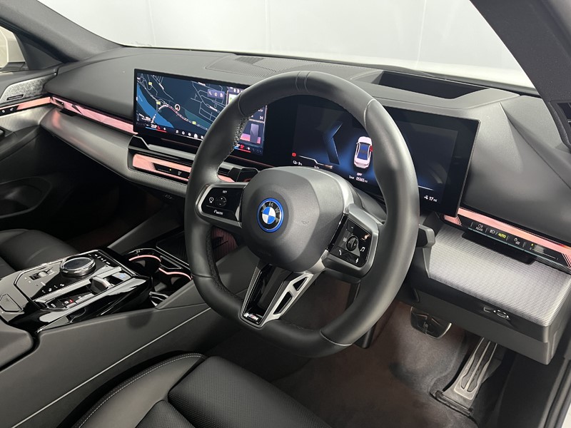 2023 (73) BMW I5 250kW eDrive40 M Sport Pro 84kWh 4dr Auto 5085544