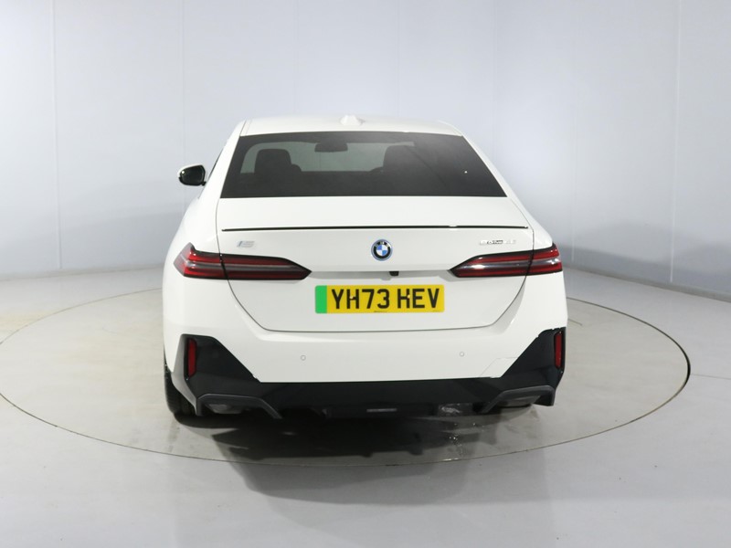 2023 (73) BMW I5 250kW eDrive40 M Sport Pro 84kWh 4dr Auto 5085553