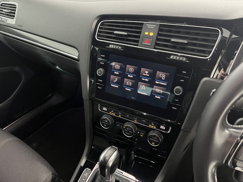 2018 (18) VOLKSWAGEN GOLF 2.0 TSI 310 R 5dr 4MOTION DSG 5071995