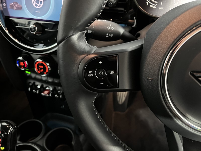 2023 (73) MINI CONVERTIBLE 1.5 Cooper Sport Premium 2dr Auto 5091172