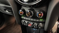 2023 (73) MINI CONVERTIBLE 1.5 Cooper Sport Premium 2dr Auto 5091179