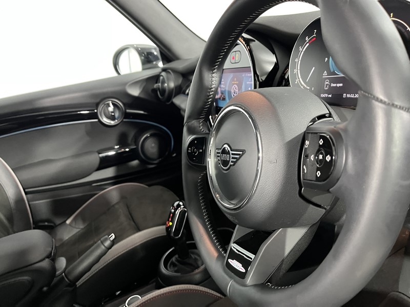 2023 (73) MINI CONVERTIBLE 1.5 Cooper Sport Premium 2dr Auto 5091171