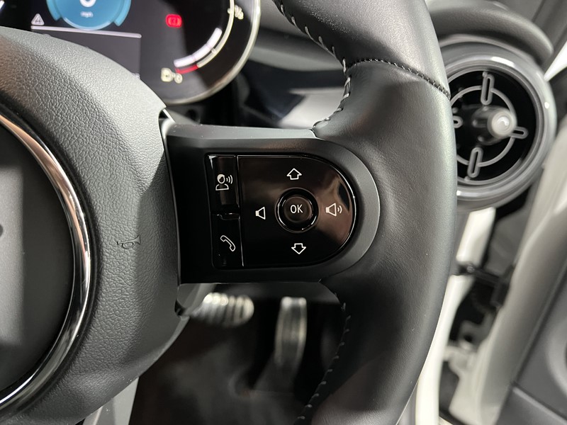 2023 (73) MINI CONVERTIBLE 1.5 Cooper Sport Premium 2dr Auto 5091173