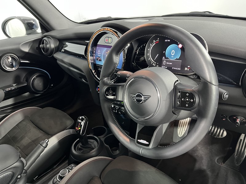 2023 (73) MINI CONVERTIBLE 1.5 Cooper Sport Premium 2dr Auto 5091156