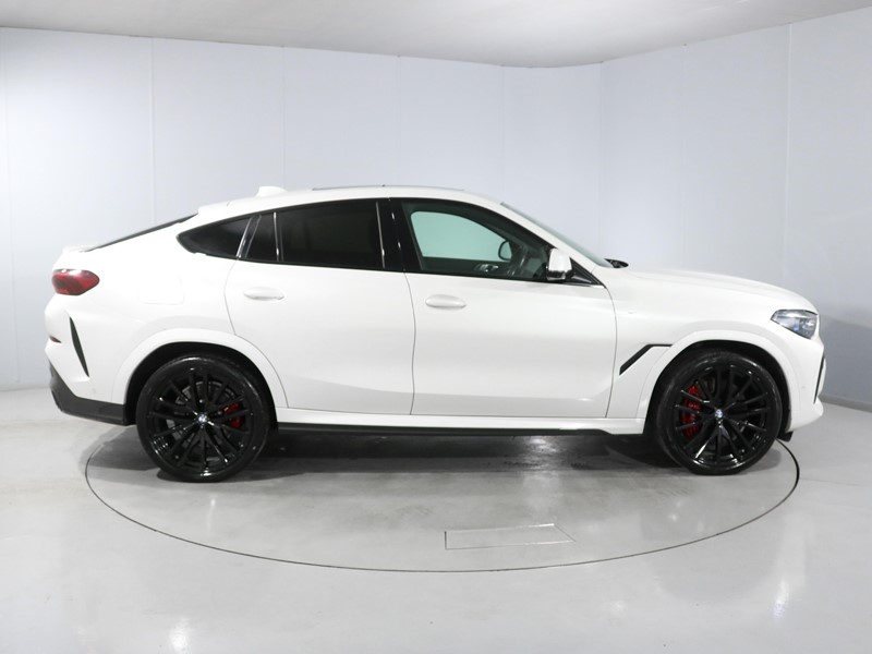 2022 (22) BMW X6 xDrive40d MHT M Sport 5dr Step Auto 5091383