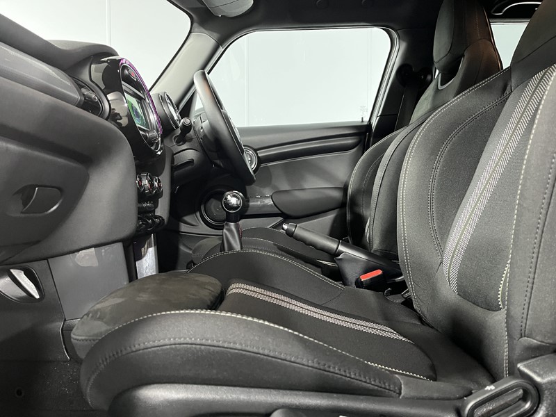 2019 (19) MINI HATCHBACK 1.5 Cooper Sport II 5dr 5111347