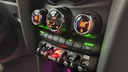 2019 (19) MINI HATCHBACK 1.5 Cooper Sport II 5dr 5111343