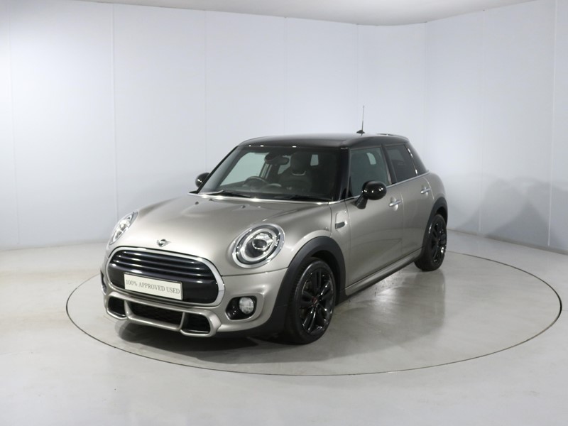 2019 (19) MINI HATCHBACK 1.5 Cooper Sport II 5dr 5111354