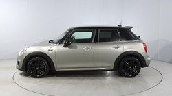 2019 (19) MINI HATCHBACK 1.5 Cooper Sport II 5dr 5111356