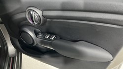 2019 (19) MINI HATCHBACK 1.5 Cooper Sport II 5dr 5111333