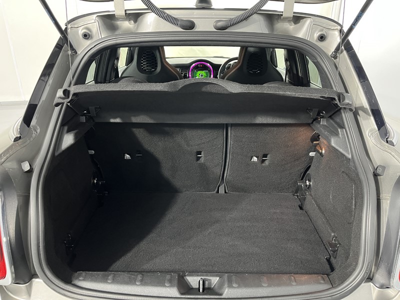 2019 (19) MINI HATCHBACK 1.5 Cooper Sport II 5dr 5111326