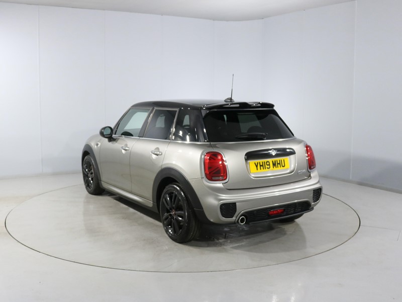 2019 (19) MINI HATCHBACK 1.5 Cooper Sport II 5dr 5111315