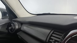 2019 (69) MINI HATCHBACK 1.5 Cooper Classic II 5dr 5097742