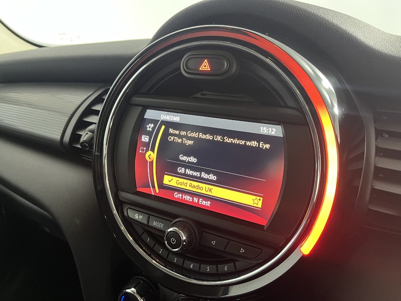 2019 (69) MINI HATCHBACK 1.5 Cooper Classic II 5dr 5097743