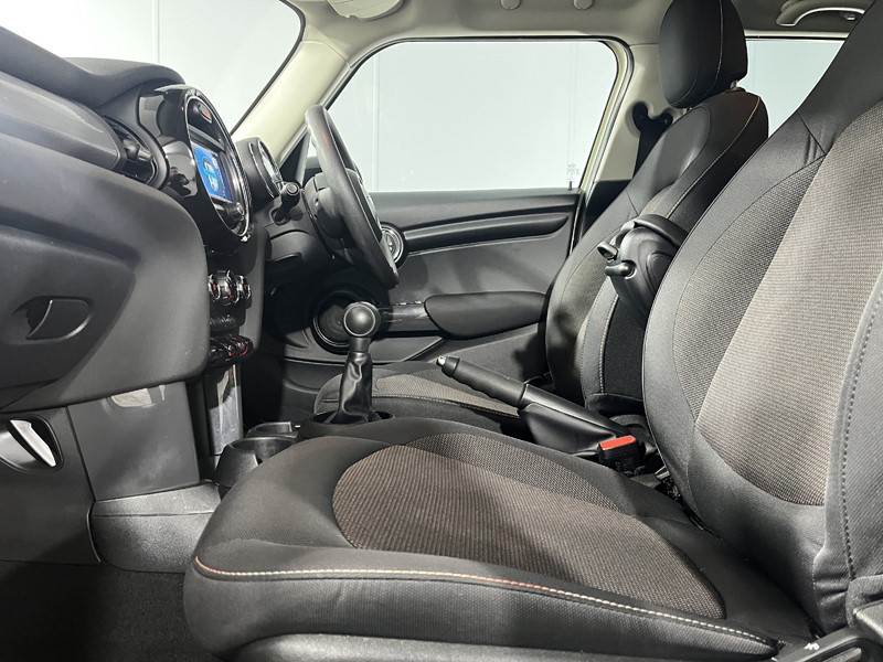 2019 (69) MINI HATCHBACK 1.5 Cooper Classic II 5dr 5097750