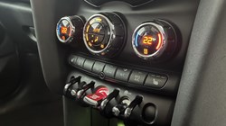 2019 (69) MINI HATCHBACK 1.5 Cooper Classic II 5dr 5097746