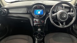 2019 (69) MINI HATCHBACK 1.5 Cooper Classic II 5dr 5097721
