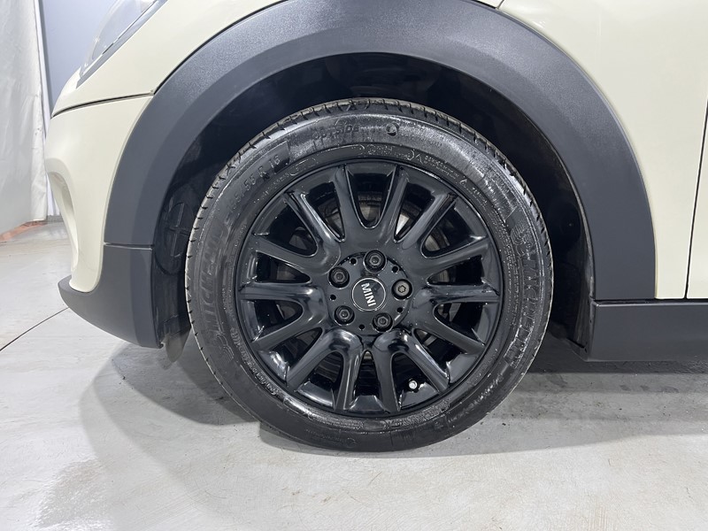 2019 (69) MINI HATCHBACK 1.5 Cooper Classic II 5dr 5097731