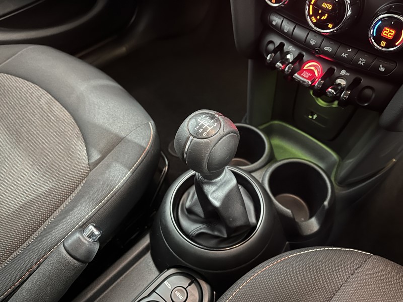 2019 (69) MINI HATCHBACK 1.5 Cooper Classic II 5dr 5097727