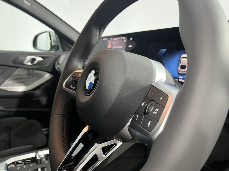 2025 (25) BMW 2 SERIES 220 M Sport 4dr Step Auto 5097564