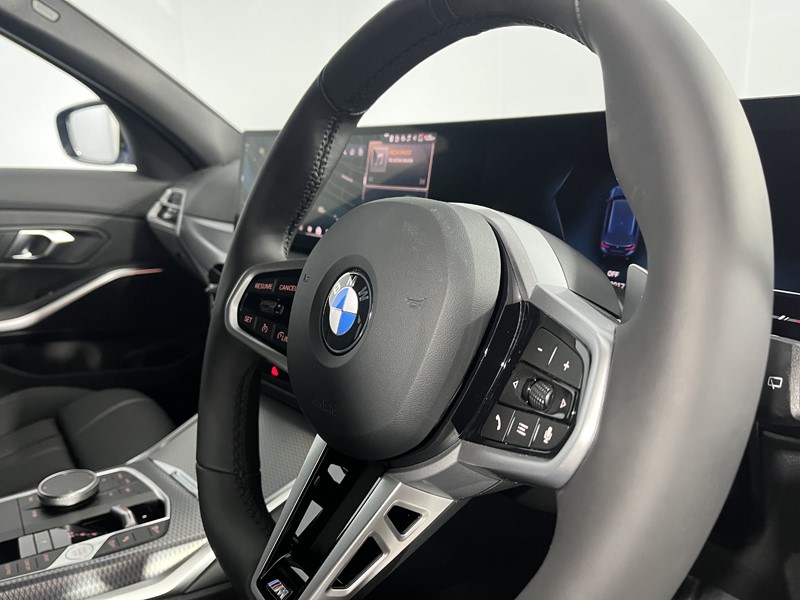 2026 (75) BMW 3 SERIES 320i M Sport 5dr Step Auto 5458608