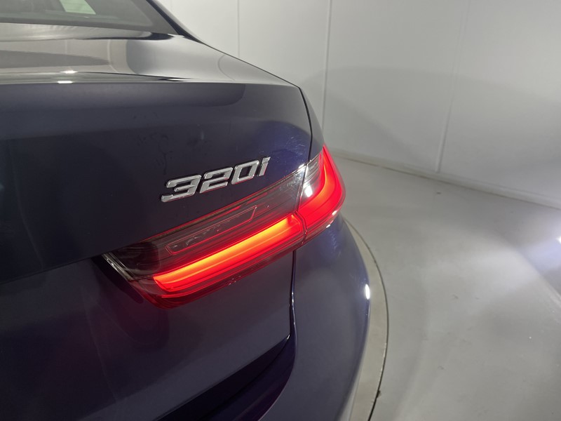 2022 (72) BMW 3 SERIES 320i xDrive M Sport 4dr Step Auto 5107881