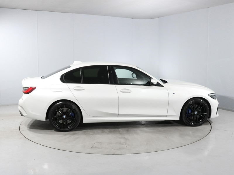 2020 (70) BMW 3 SERIES 320d xDrive MHT M Sport 4dr Step Auto 5128364