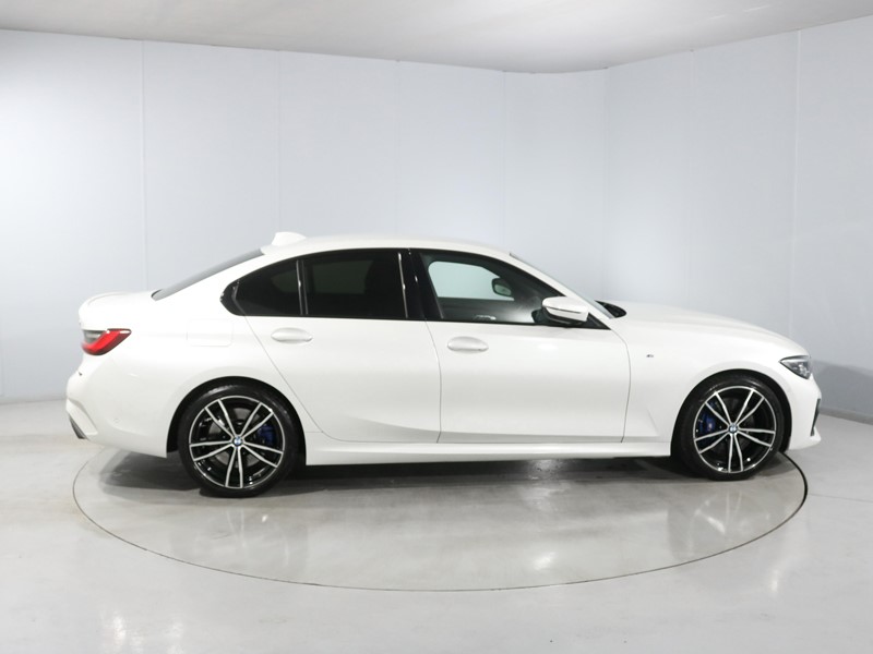 2020 (70) BMW 3 SERIES 320d xDrive MHT M Sport 4dr Step Auto 5111205