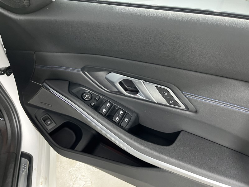 2020 (70) BMW 3 SERIES 320d xDrive MHT M Sport 4dr Step Auto 5111222