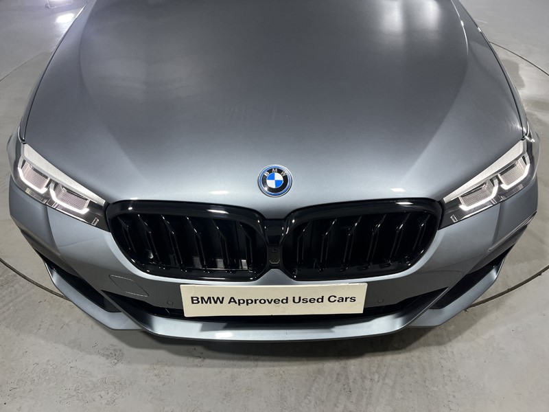 2022 (22) BMW 5 SERIES 530e M Sport 4dr Auto 5114598